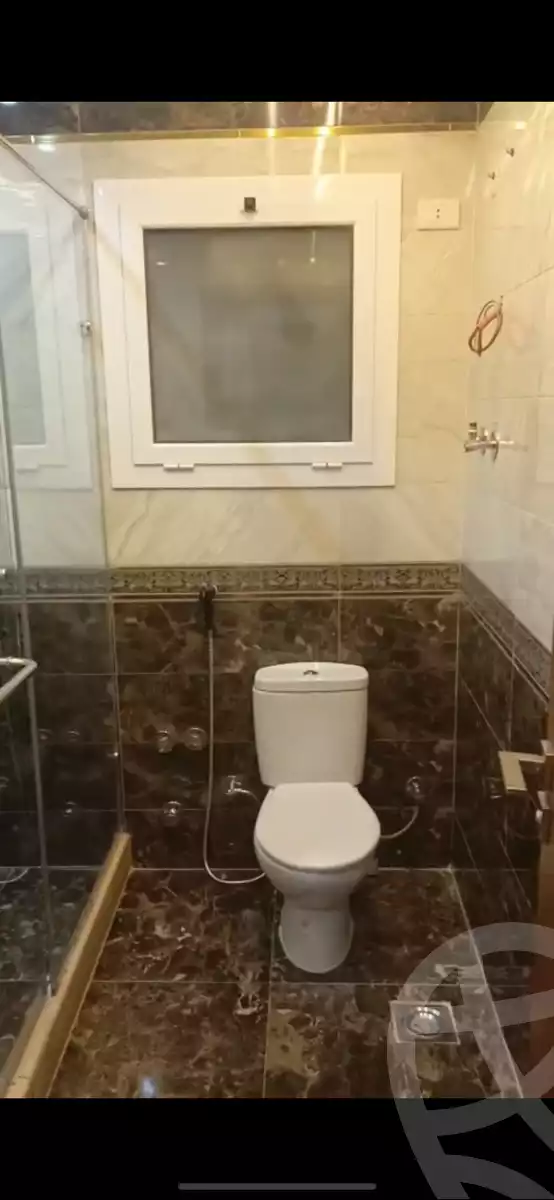 https://aqarmap.com.eg/ar/listing/6259840-for-rent-cairo-new-cairo-compounds-hyde-park-centre-ville-hyde-park