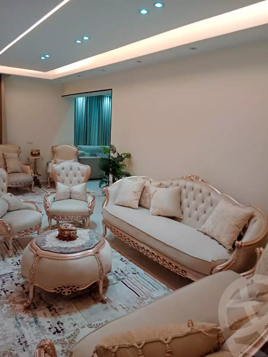 https://aqarmap.com.eg/ar/listing/6260579-for-sale-cairo-new-cairo-el-ahyaa-first-neighborhood-omar-ibn-abd-el-aziz-st