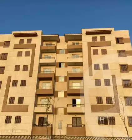 https://aqarmap.com.eg/en/listing/6261043-for-sale-cairo-15th-of-may-manteqat-el-90-fadan