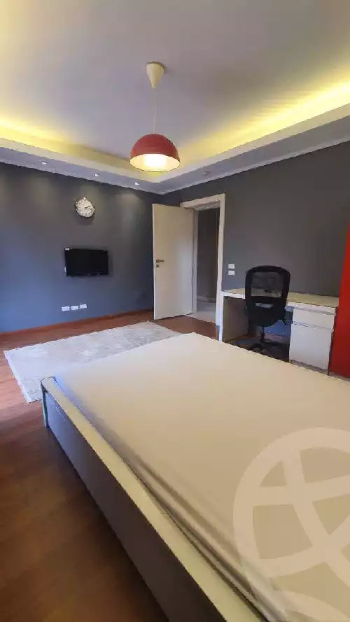 https://aqarmap.com.eg/ar/listing/6261505-for-sale-cairo-new-cairo-compounds-mountain-view-1
