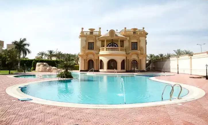 https://aqarmap.com.eg/ar/listing/6262348-for-sale-cairo-el-shorouk-compounds-daheyet-el-nakheel