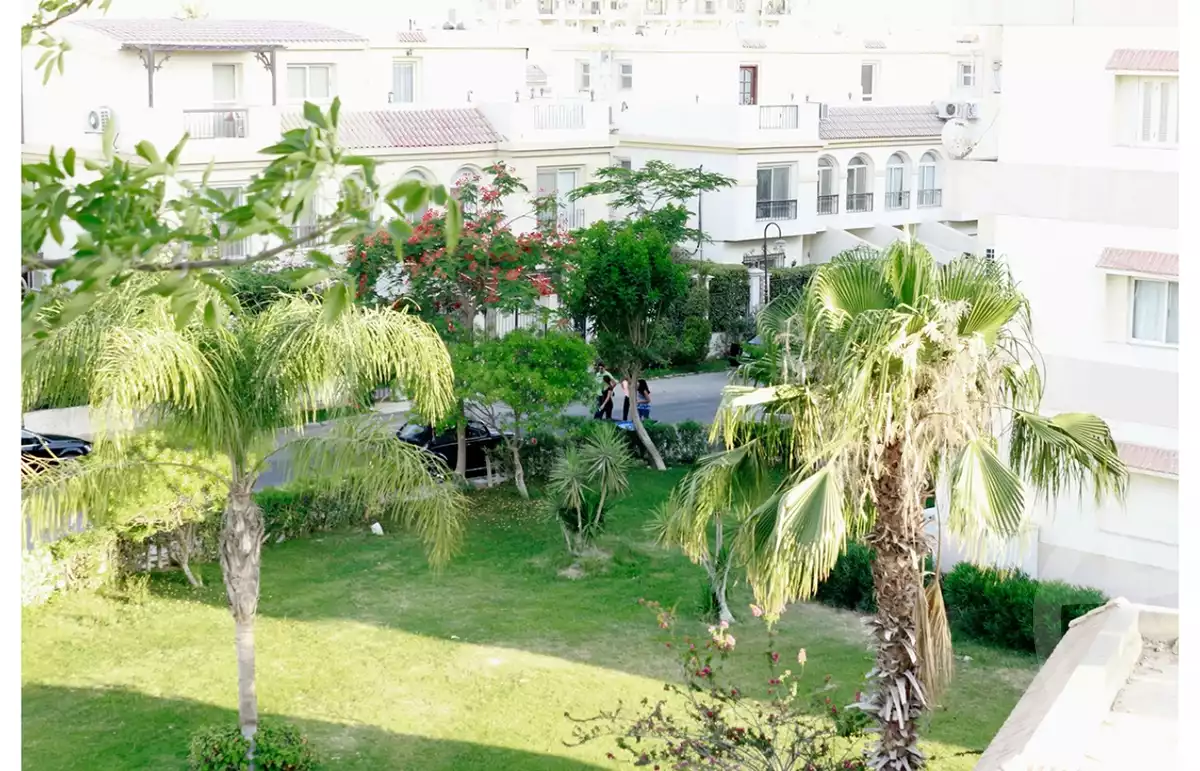 https://aqarmap.com.eg/en/listing/6262835-for-sale-cairo-el-sheikh-zayed-city-compounds-zayed-2000