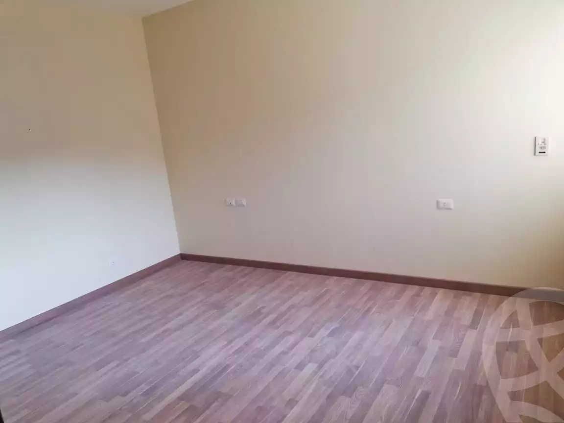 https://aqarmap.com.eg/ar/listing/6262963-for-rent-cairo-el-sheikh-zayed-city-compounds-dh-drys