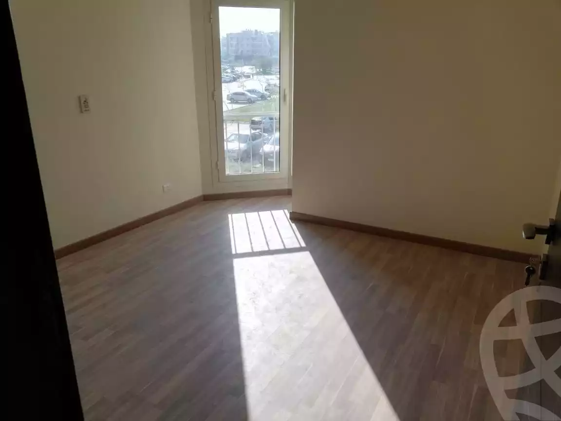 https://aqarmap.com.eg/ar/listing/6262963-for-rent-cairo-el-sheikh-zayed-city-compounds-dh-drys