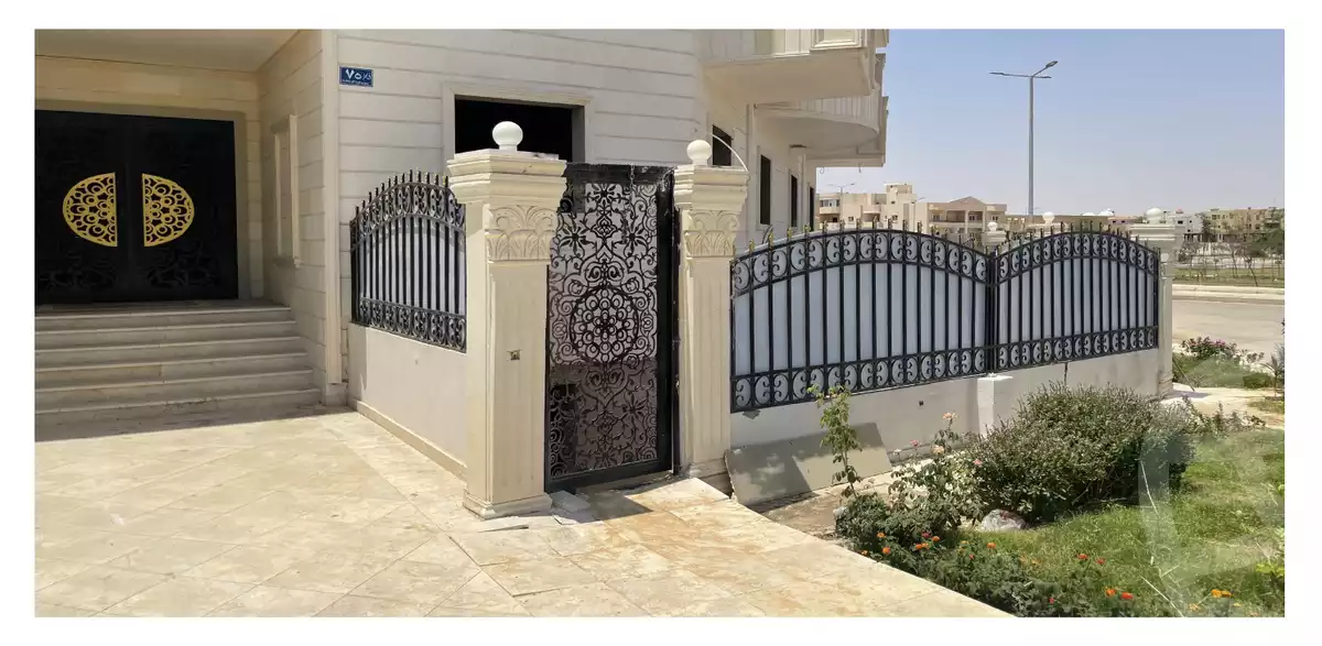 https://aqarmap.com.eg/ar/listing/6256783-for-sale-cairo-el-shorouk-h-lnd