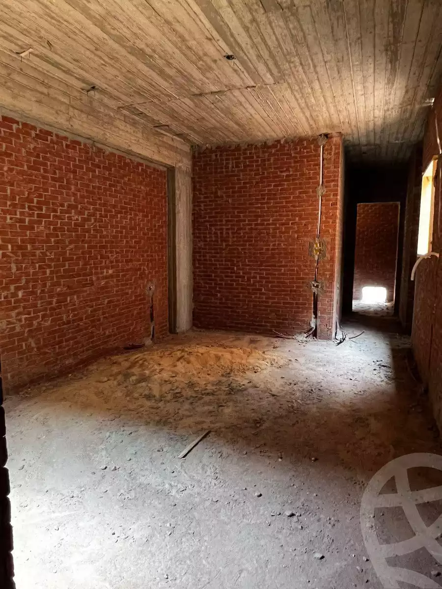 https://aqarmap.com.eg/en/listing/6264253-for-sale-beheira-damanhour-damanhour-city