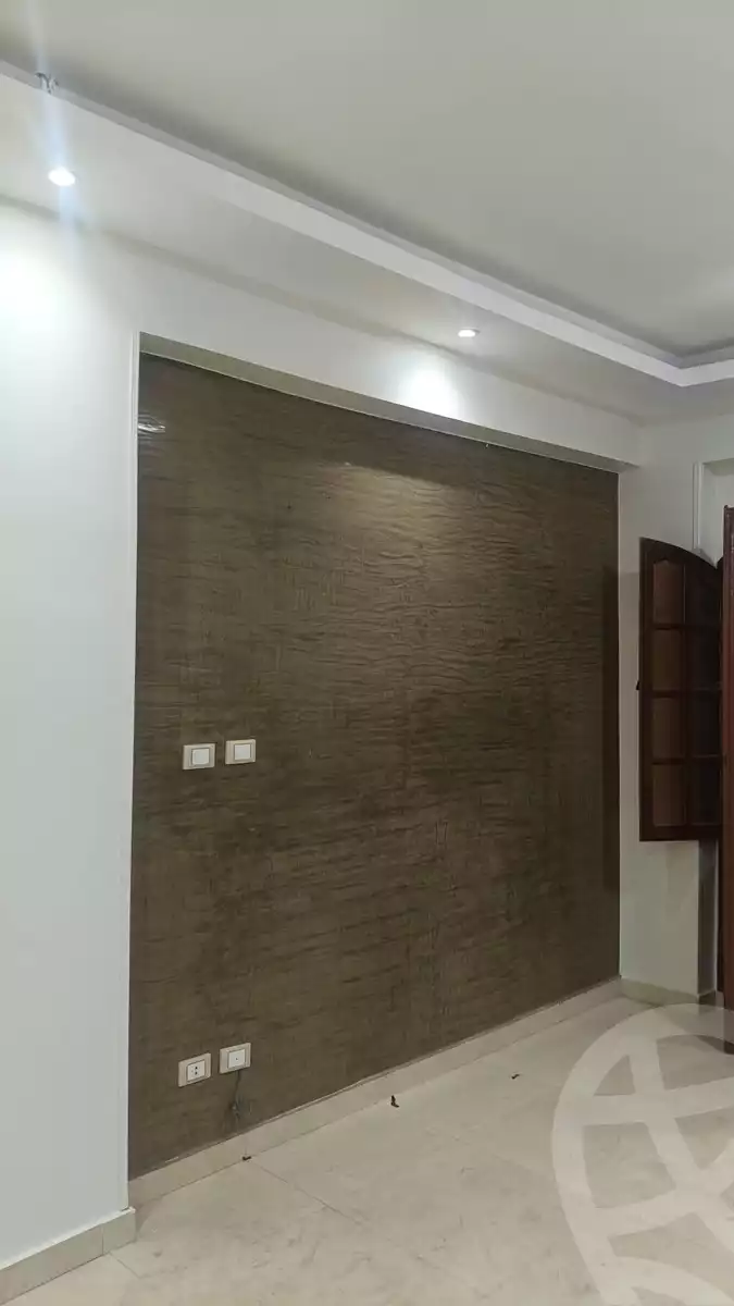 https://aqarmap.com.eg/en/listing/6265093-for-rent-monufia-shibin-el-kom-shr-ljl-lbhry
