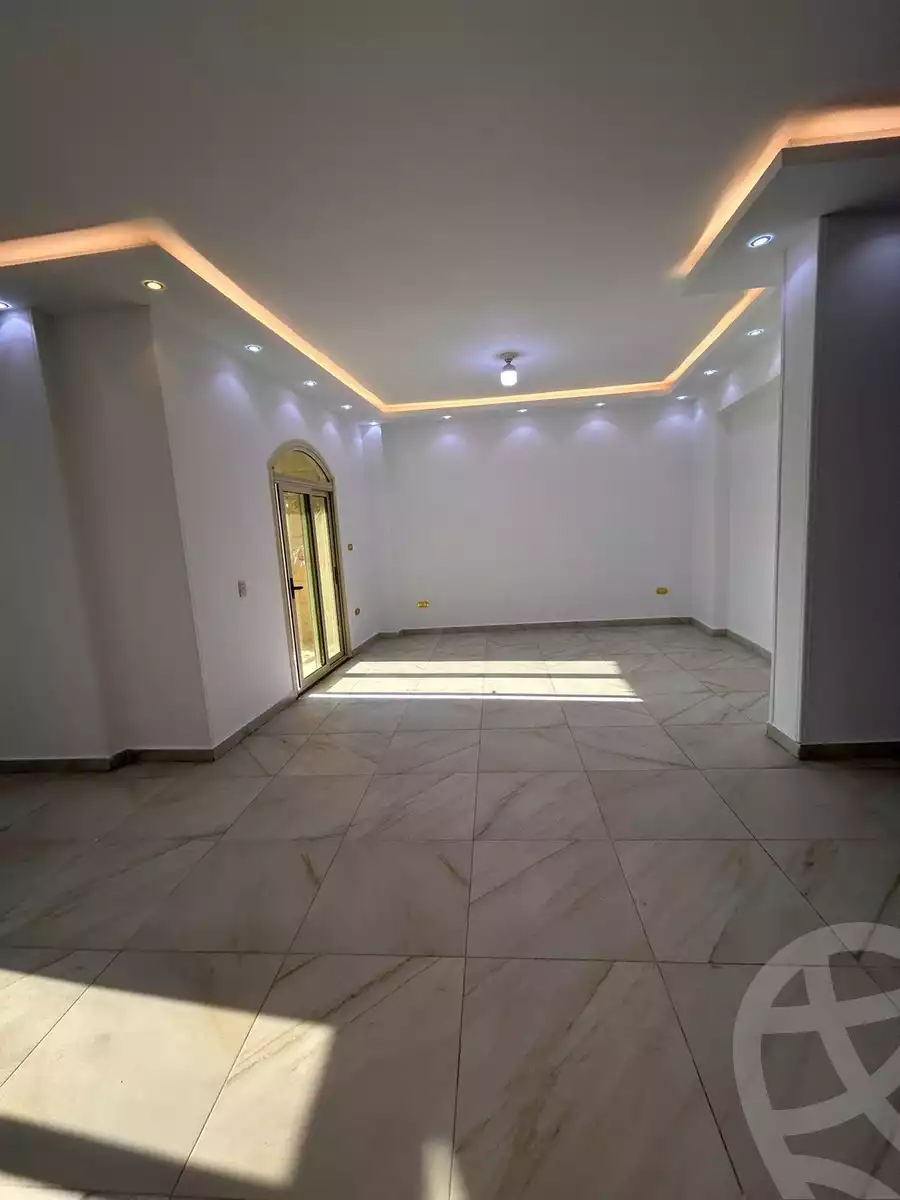 https://aqarmap.com.eg/en/listing/6265136-for-rent-cairo-new-cairo-ganob-el-akadamiya-south-academy-o-el-sheikh-mostafa-ismael-st