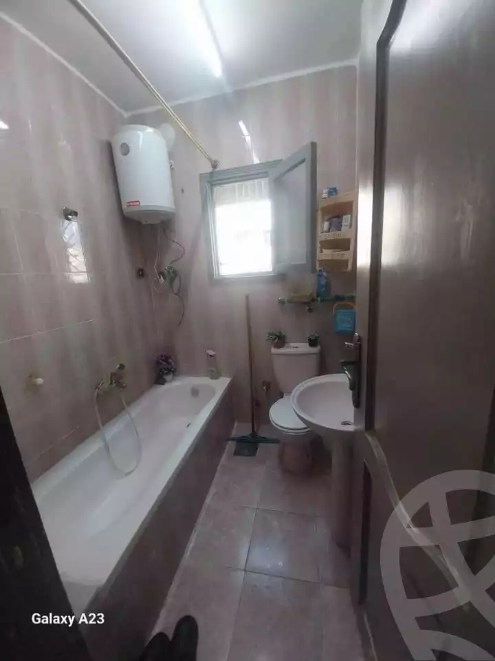 https://aqarmap.com.eg/en/listing/6266711-for-sale-alexandria-ganaklis