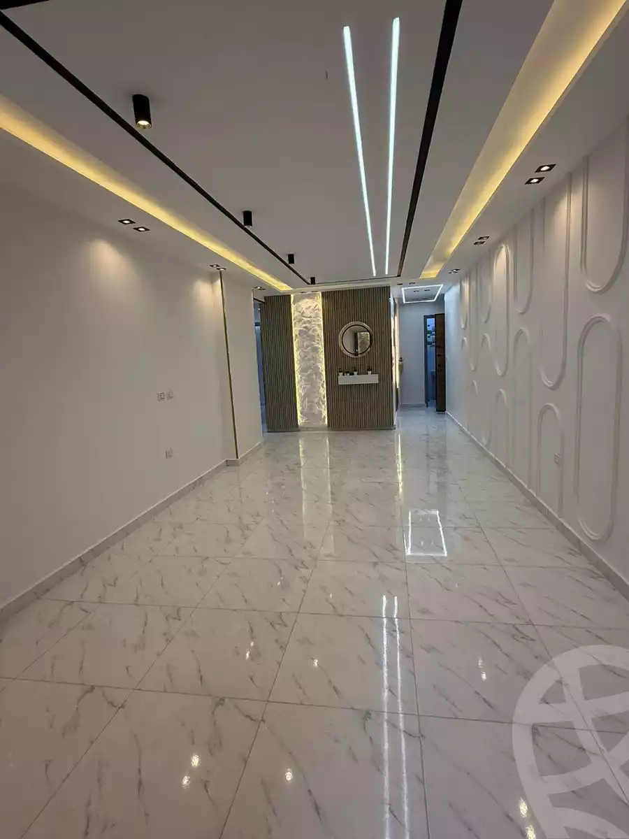https://aqarmap.com.eg/ar/listing/6268530-for-sale-cairo-el-haram-el-lebeny-soltan-khattab-st
