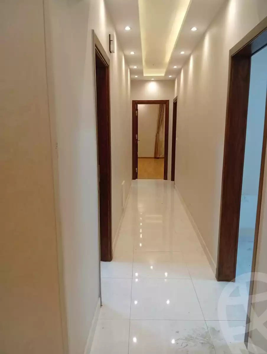 https://aqarmap.com.eg/ar/listing/6269598-for-rent-cairo-mokattam-lhdb-l-ly-shareaa-9