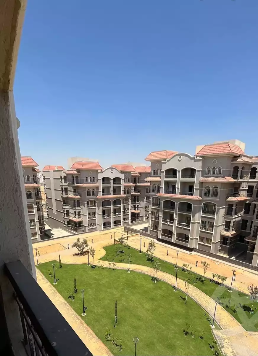 https://aqarmap.com.eg/en/listing/6270268-for-sale-cairo-new-cairo-compounds-dh-ykwn-2-ryzydns-styl-hwm