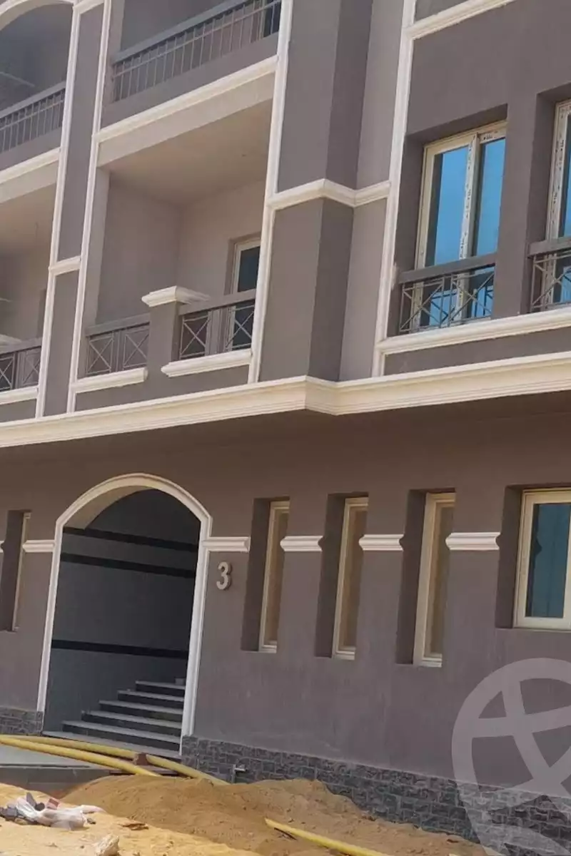 https://aqarmap.com.eg/en/listing/6270268-for-sale-cairo-new-cairo-compounds-dh-ykwn-2-ryzydns-styl-hwm