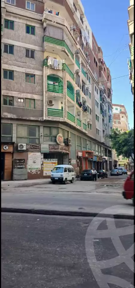 https://aqarmap.com.eg/en/listing/6274536-for-sale-alexandria-l-jmy-el-hanouvel