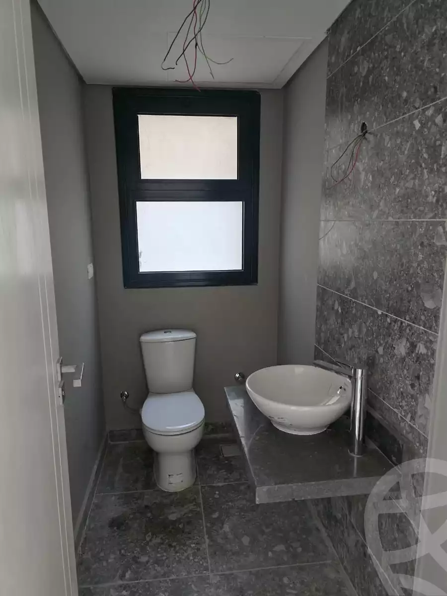 https://aqarmap.com.eg/ar/listing/6277318-for-sale-cairo-el-sheikh-zayed-city-compounds-kmbwnd-fyldj-wyst-dr-llttwyr