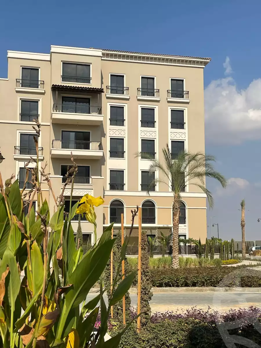 https://aqarmap.com.eg/en/listing/6277325-for-sale-cairo-el-sheikh-zayed-city-compounds-kmbwnd-fyldj-wyst-dr-llttwyr