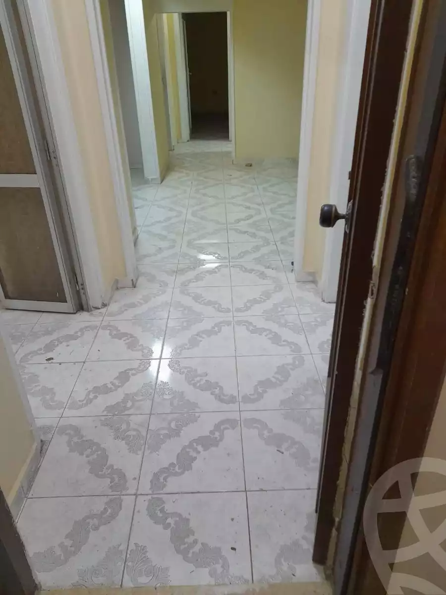 https://aqarmap.com.eg/ar/listing/6278148-for-rent-cairo-helwan-helwan-el-sharkeya-heidar-st