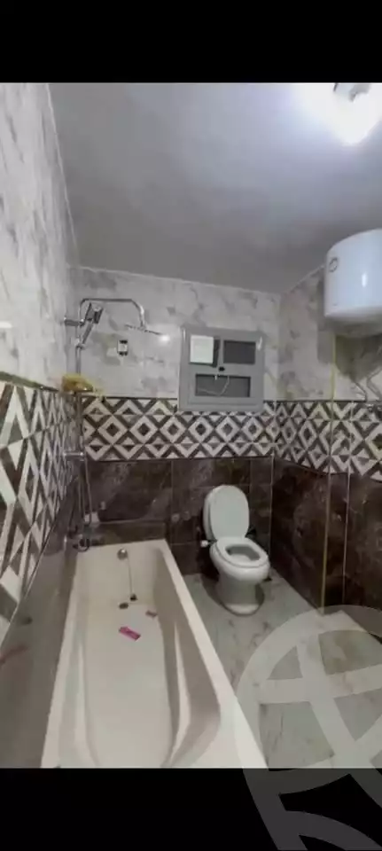 https://aqarmap.com.eg/ar/listing/6278955-for-sale-sharqia-zagazig-zagazig-city-el-ahrar-rd
