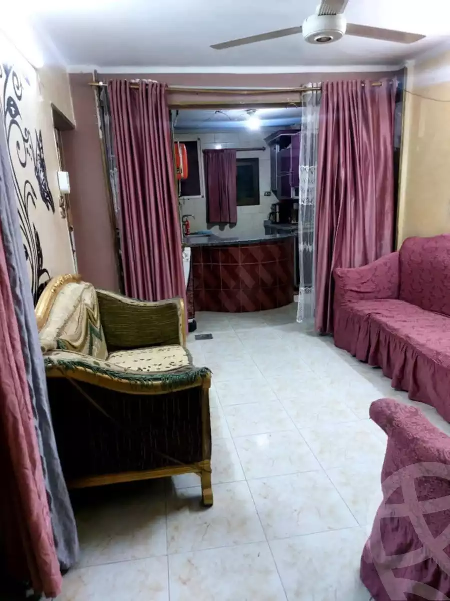 https://aqarmap.com.eg/ar/listing/6279375-for-sale-cairo-helwan-kwrnysh-hlwn