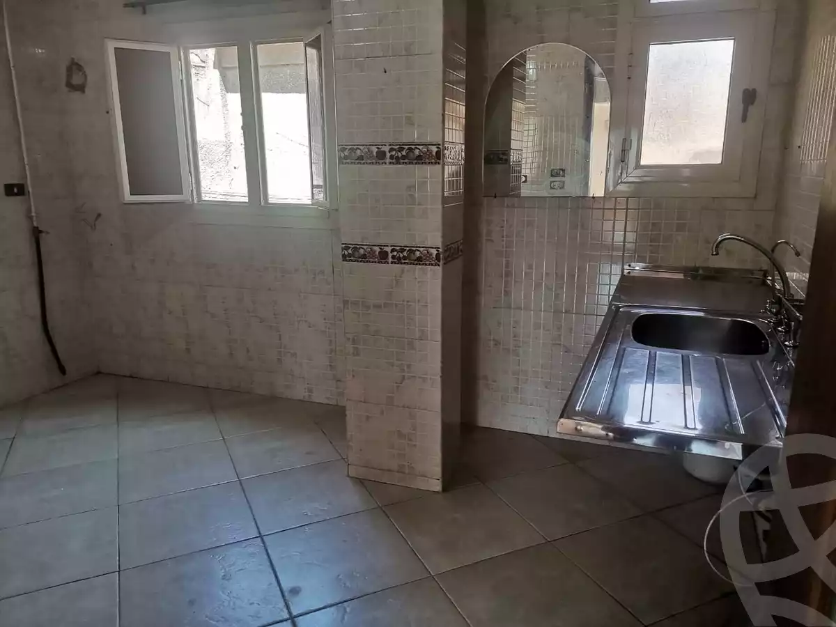 https://aqarmap.com.eg/en/listing/6057870-for-sale-cairo-heliopolis-ard-el-golf-nabil-el-wakkad