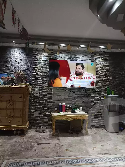 https://aqarmap.com.eg/ar/listing/6281023-for-sale-cairo-helwan-kwrnysh-hlwn
