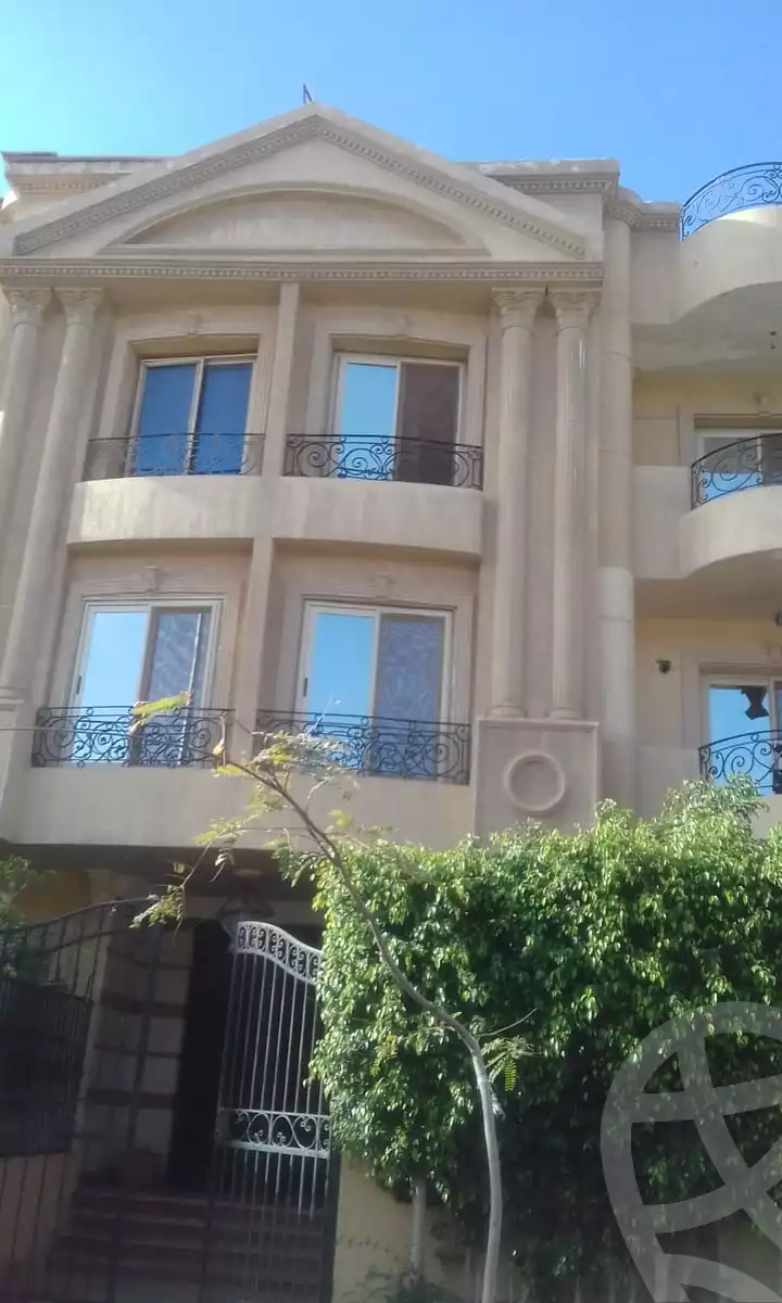 https://aqarmap.com.eg/ar/listing/6281157-for-sale-cairo-new-cairo-ganob-el-akadamiya-south-academy-g-lotfy-hassona-st