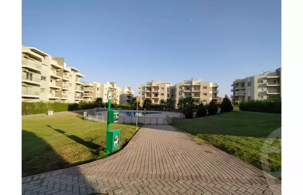 https://aqarmap.com.eg/en/listing/6281931-for-sale-cairo-el-sheikh-zayed-city-compounds-dh-drys