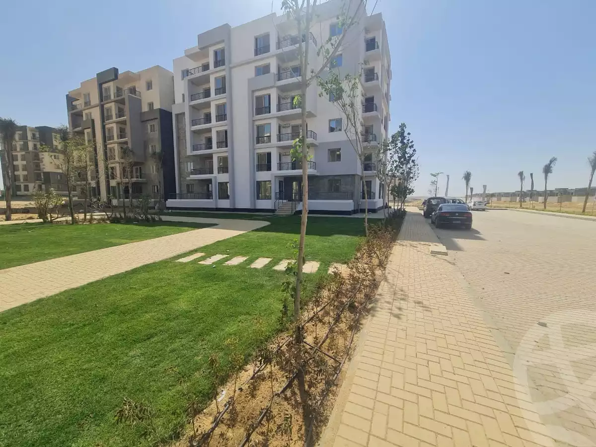 https://aqarmap.com.eg/ar/listing/6283759-for-sale-cairo-el-sheikh-zayed-city-lshykh-zyd-ljdyd-west-view-residence-hdp