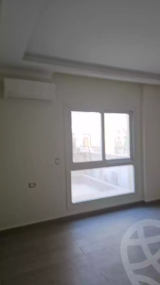 https://aqarmap.com.eg/ar/listing/6284291-for-rent-cairo-new-cairo-compounds-mountain-view-2