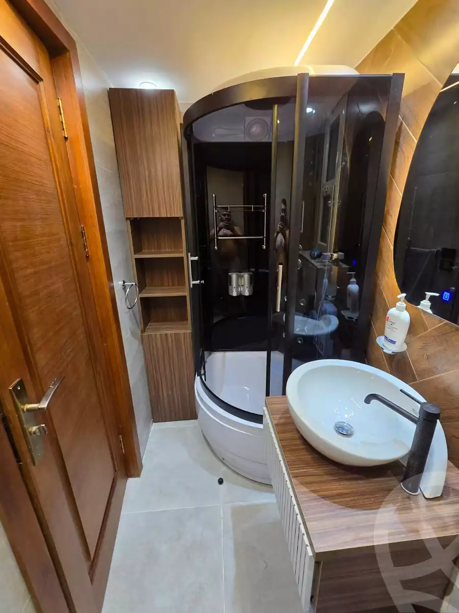https://aqarmap.com.eg/en/listing/6285122-for-sale-cairo-new-cairo-90th-street-south-teseen-st