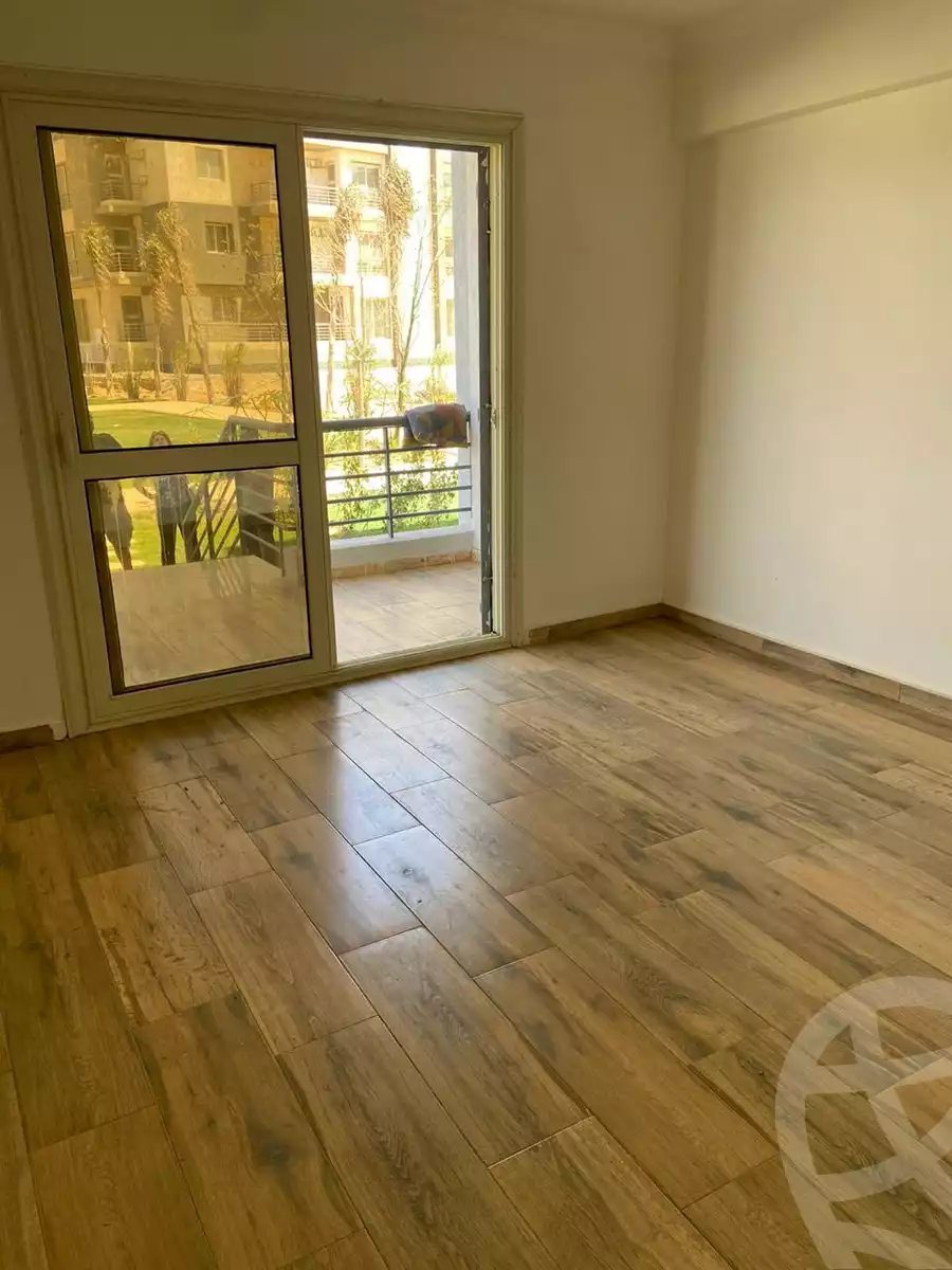 https://aqarmap.com.eg/en/listing/6285069-for-sale-cairo-el-sheikh-zayed-city-lshykh-zyd-ljdyd-west-view-residence-hdp