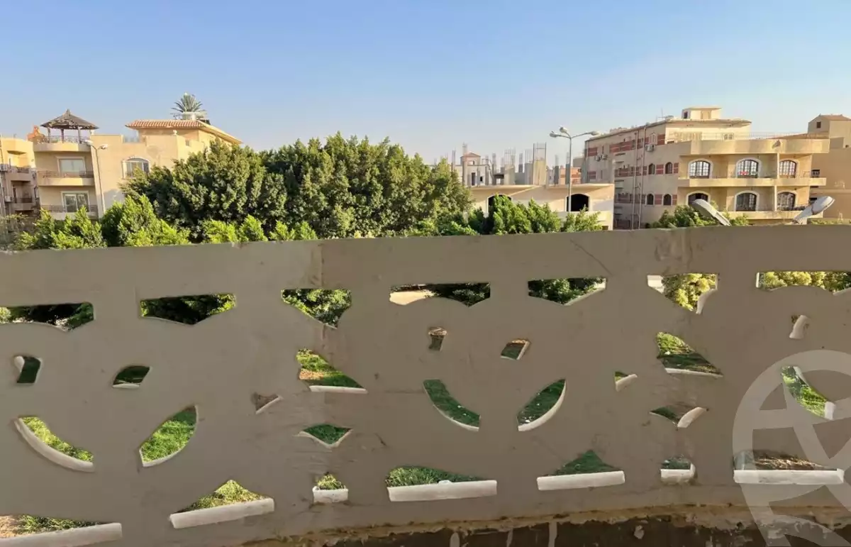 https://aqarmap.com.eg/ar/listing/6289613-for-sale-cairo-el-shorouk-lhy-lthlth-grb-neighbourhood-4-mohammed-el-kasbagy-st