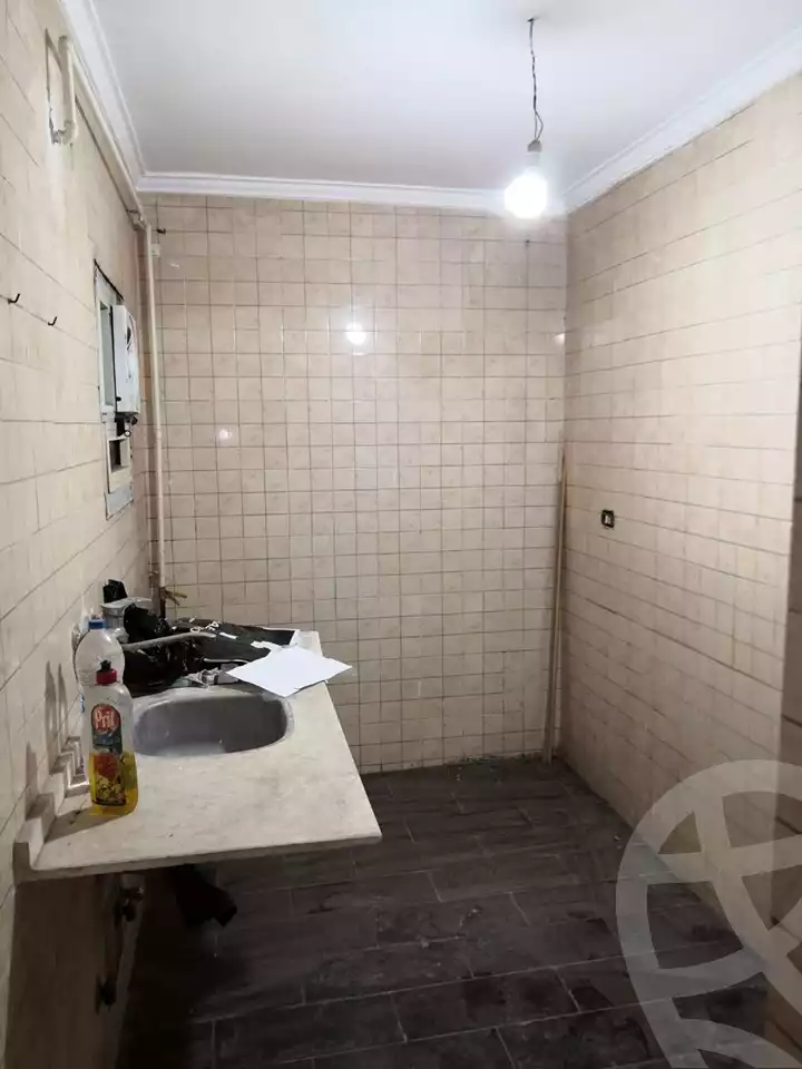 https://aqarmap.com.eg/ar/listing/6291509-for-sale-qalyubia-shubra-el-khaima-shubra-el-khaima-city-el-amir-st