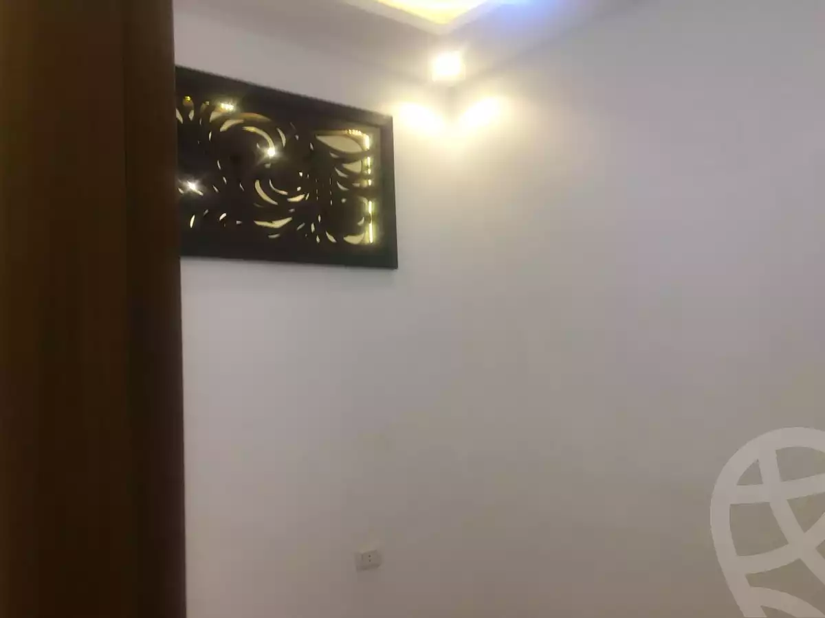 https://aqarmap.com.eg/ar/listing/6293067-for-sale-cairo-ljyz-shareaa-morad  charel degol