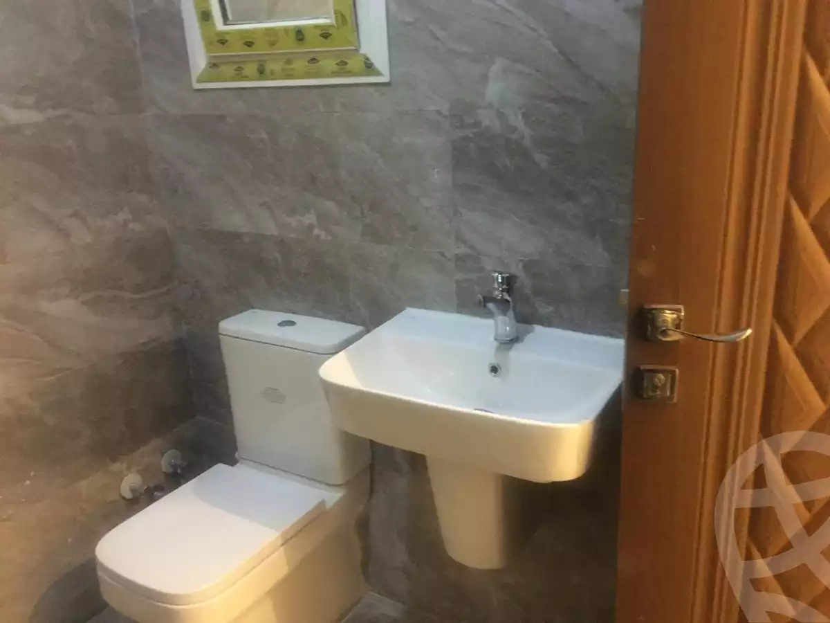 https://aqarmap.com.eg/ar/listing/6293067-for-sale-cairo-ljyz-shareaa-morad  charel degol
