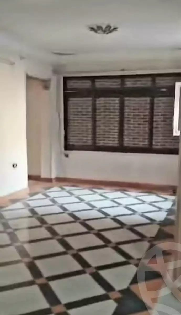 https://aqarmap.com.eg/ar/listing/6293365-for-sale-cairo-helwan-helwan-el-sharkeya-mostafa-safwat-st