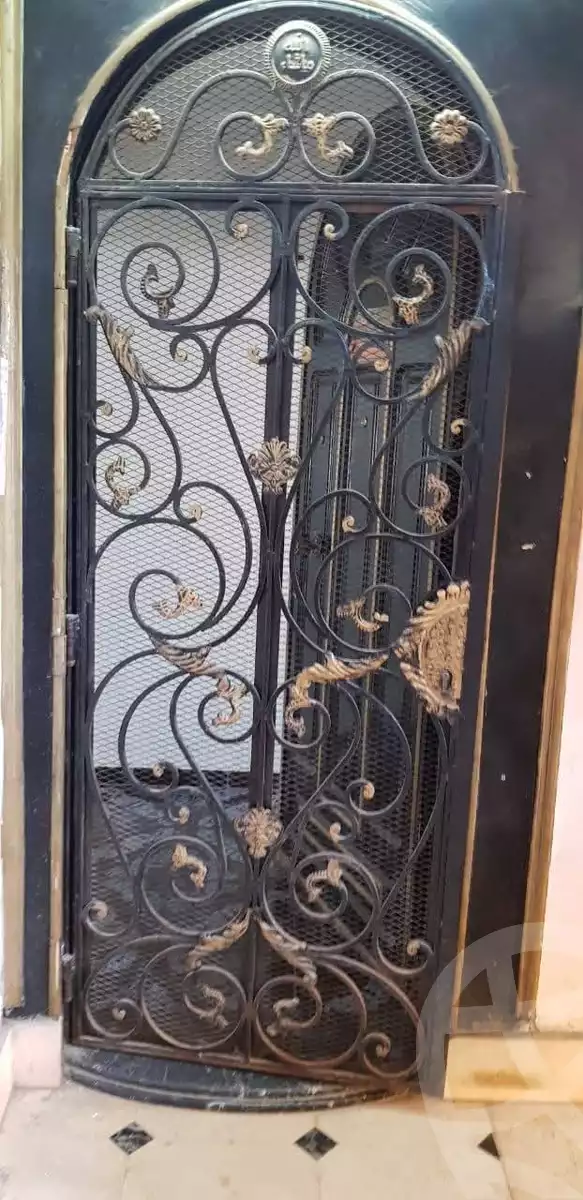 https://aqarmap.com.eg/ar/listing/6294200-for-sale-cairo-helwan-helwan-el-sharkeya-saleh-sobhy-st