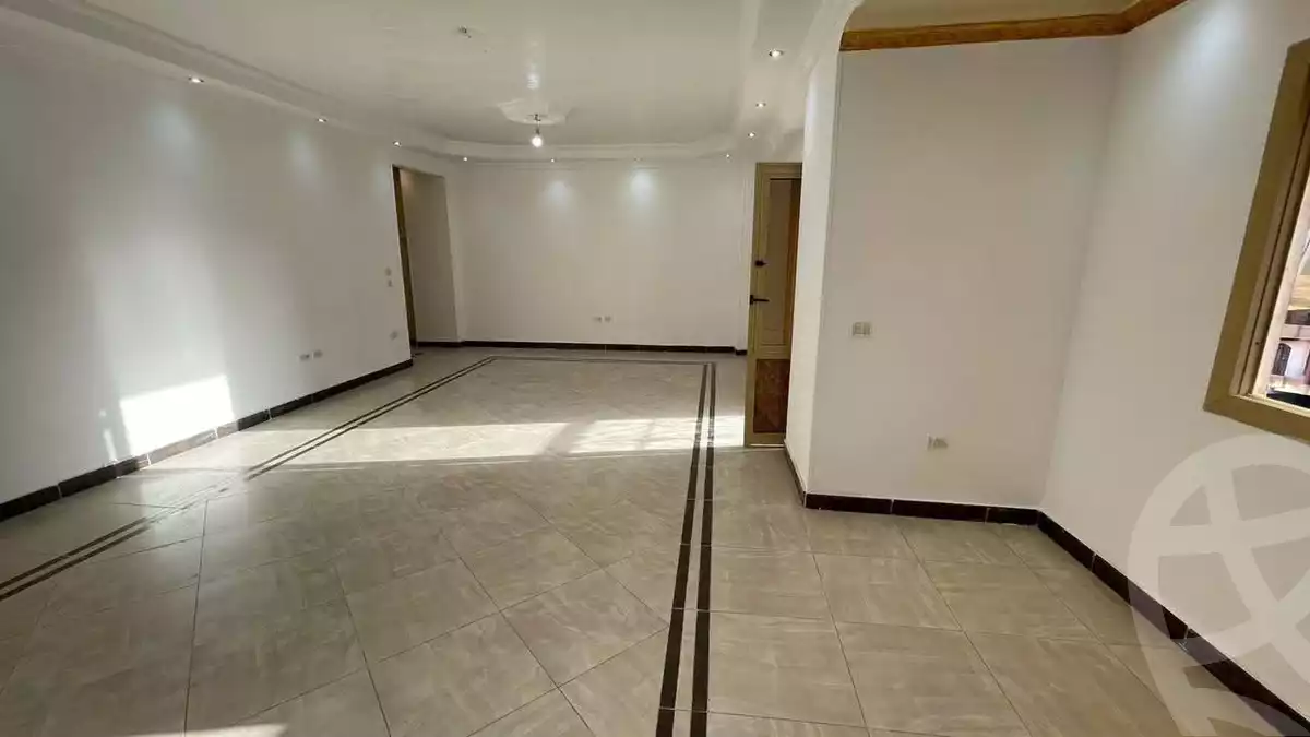https://aqarmap.com.eg/en/listing/6295494-for-sale-cairo-mokattam-el-hadabah-el-wosta