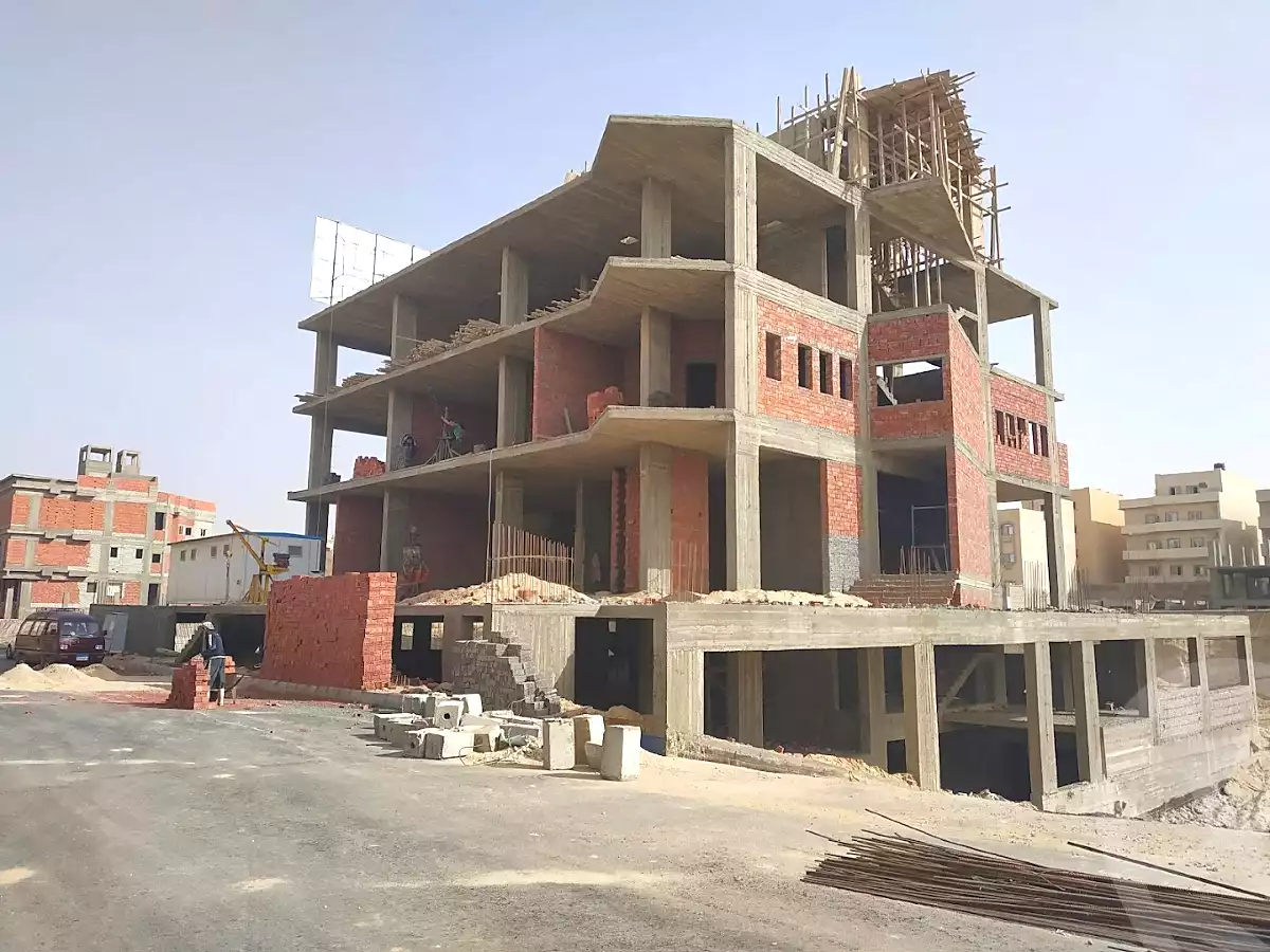 https://aqarmap.com.eg/en/listing/2863462-projects-plus-mall