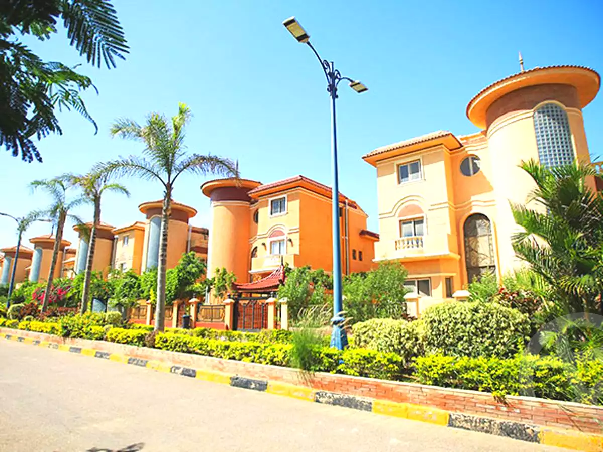 https://aqarmap.com.eg/en/listing/2840351-projects-orouba-royal