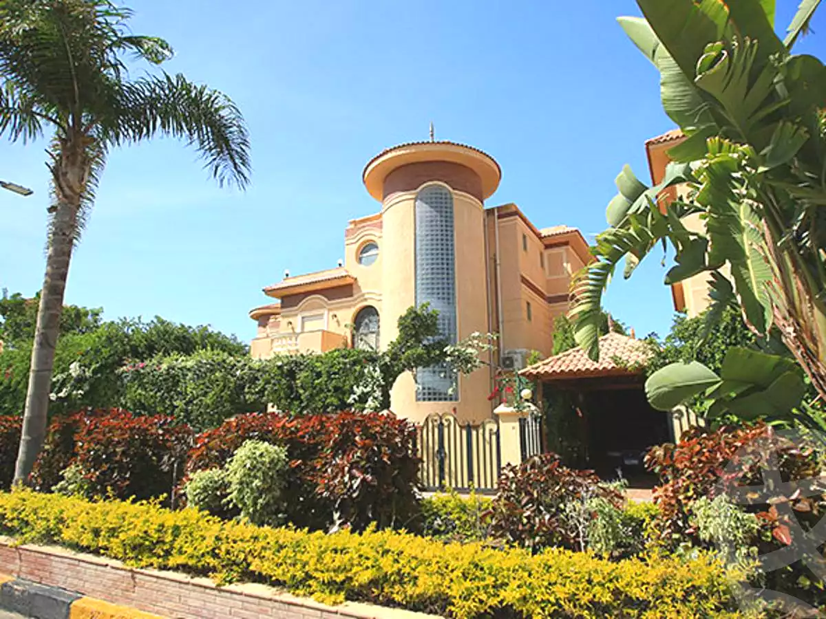 https://aqarmap.com.eg/en/listing/2840351-projects-orouba-royal
