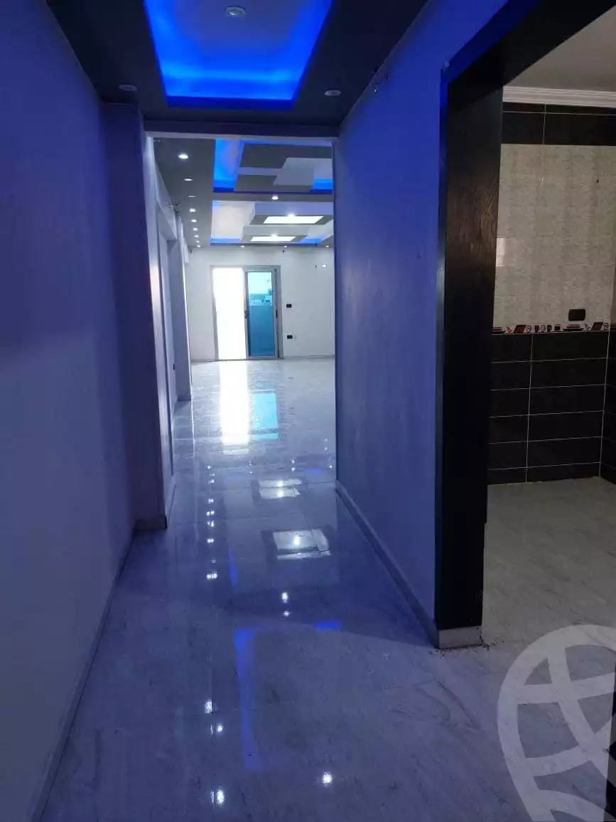 https://aqarmap.com.eg/ar/listing/6299346-for-sale-cairo-helwan-helwan-el-sharkeya-mostafa-safwat-st