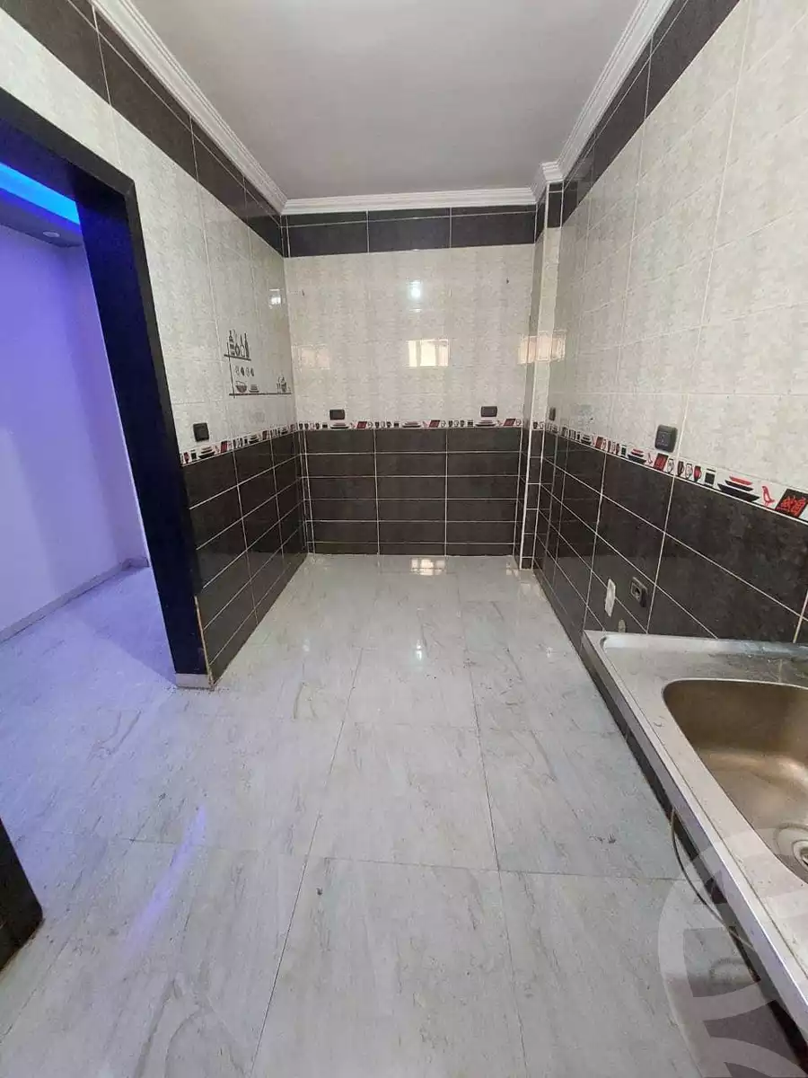 https://aqarmap.com.eg/ar/listing/6299346-for-sale-cairo-helwan-helwan-el-sharkeya-mostafa-safwat-st