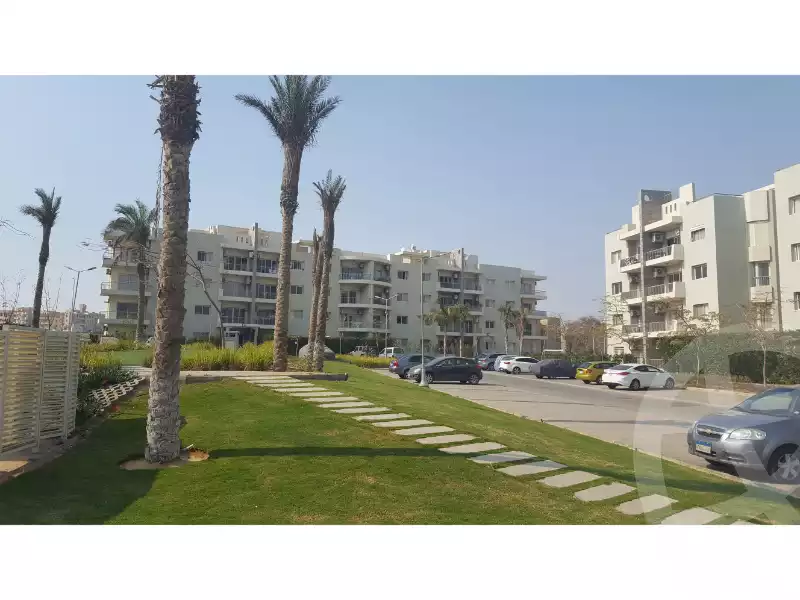 https://aqarmap.com.eg/ar/listing/6301266-for-rent-cairo-el-sheikh-zayed-city-compounds-dh-drys