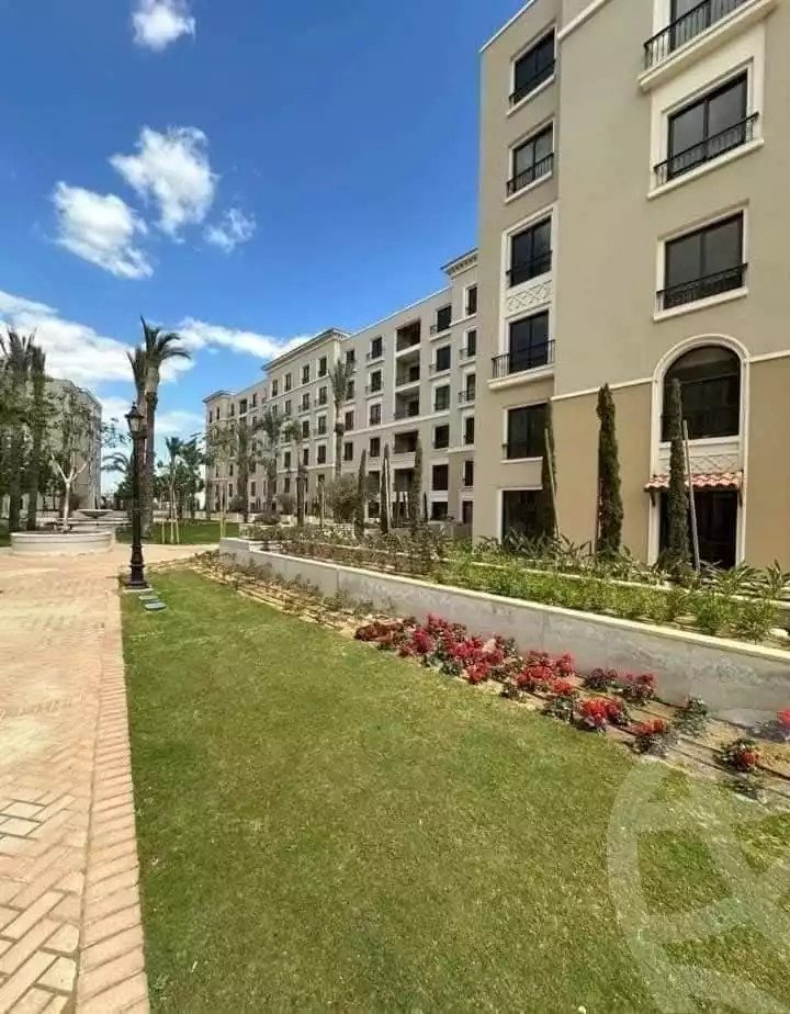 https://aqarmap.com.eg/en/listing/6302086-for-sale-cairo-el-sheikh-zayed-city-compounds-kmbwnd-fyldj-wyst-dr-llttwyr