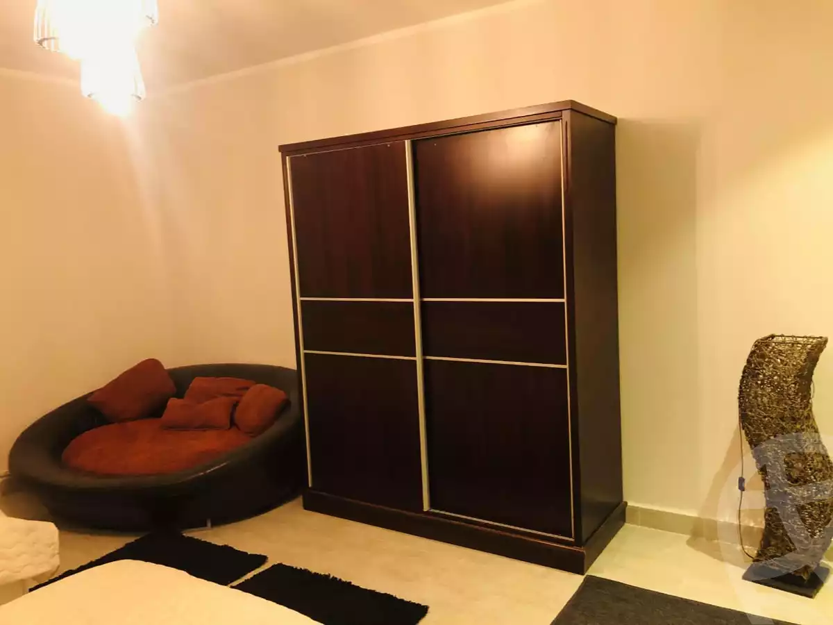 https://aqarmap.com.eg/en/listing/6302549-for-sale-cairo-new-cairo-lrhb-city-phase-2-osama-ibn-zaid-st