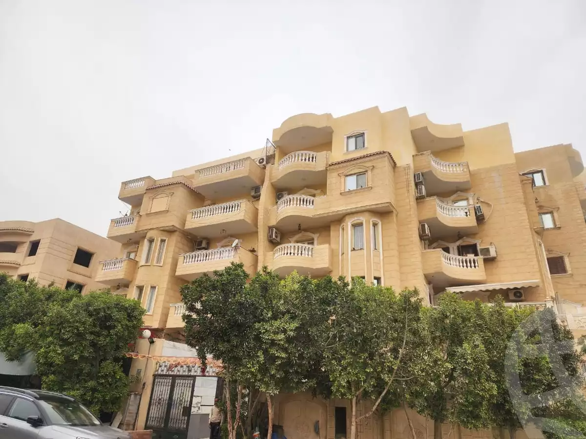https://aqarmap.com.eg/ar/listing/6303287-for-sale-cairo-6th-of-october-featured-neighborhood-sixth-touristic-village-sameh-gado-st