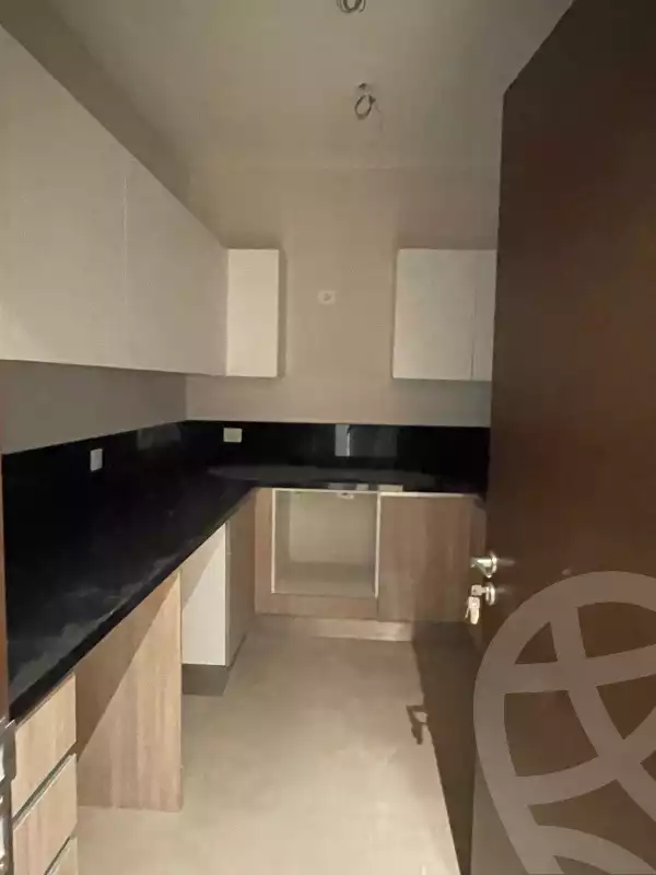 https://aqarmap.com.eg/en/listing/6303417-for-sale-cairo-el-sheikh-zayed-city-compounds-zyd-wr-llttwyr-z-tower