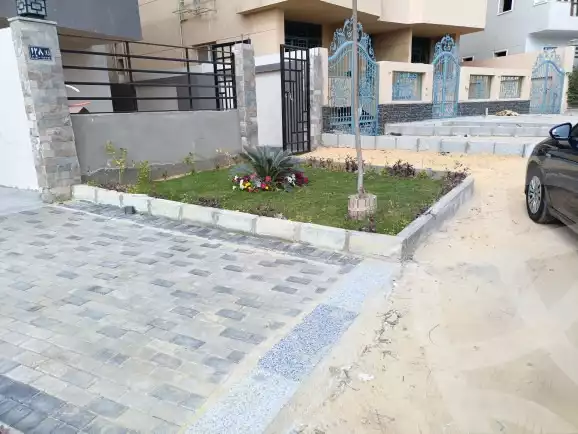 https://aqarmap.com.eg/ar/listing/6303973-for-sale-cairo-el-shorouk-lhy-lthlth-grb-neighbourhood-2