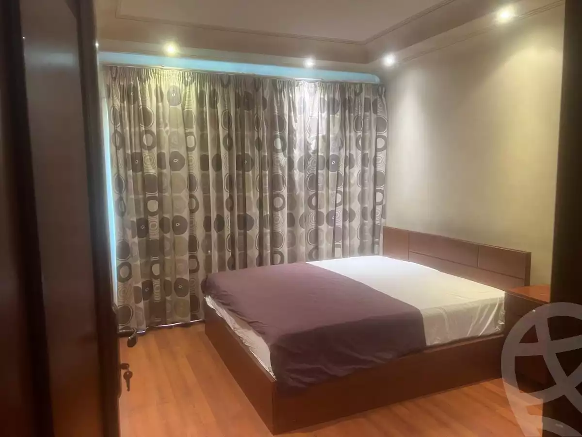 https://aqarmap.com.eg/en/listing/6304159-for-sale-cairo-el-sheikh-zayed-city-compounds-zayed-2000